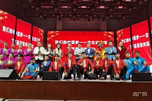 文化潤(rùn)疆進(jìn)萬(wàn)家 中國(guó)精品雜技藝術(shù)閃耀喀什夜空